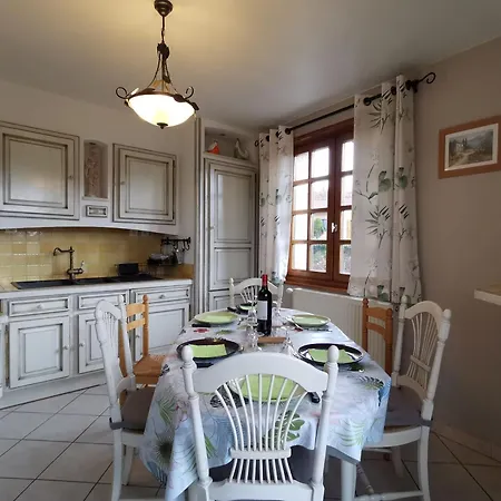Maison Familiale Au Coeur De La Haute-loire - Randos Et Decouverte Du Puy-en-velay - Fr-1-582-322 Casa de Férias